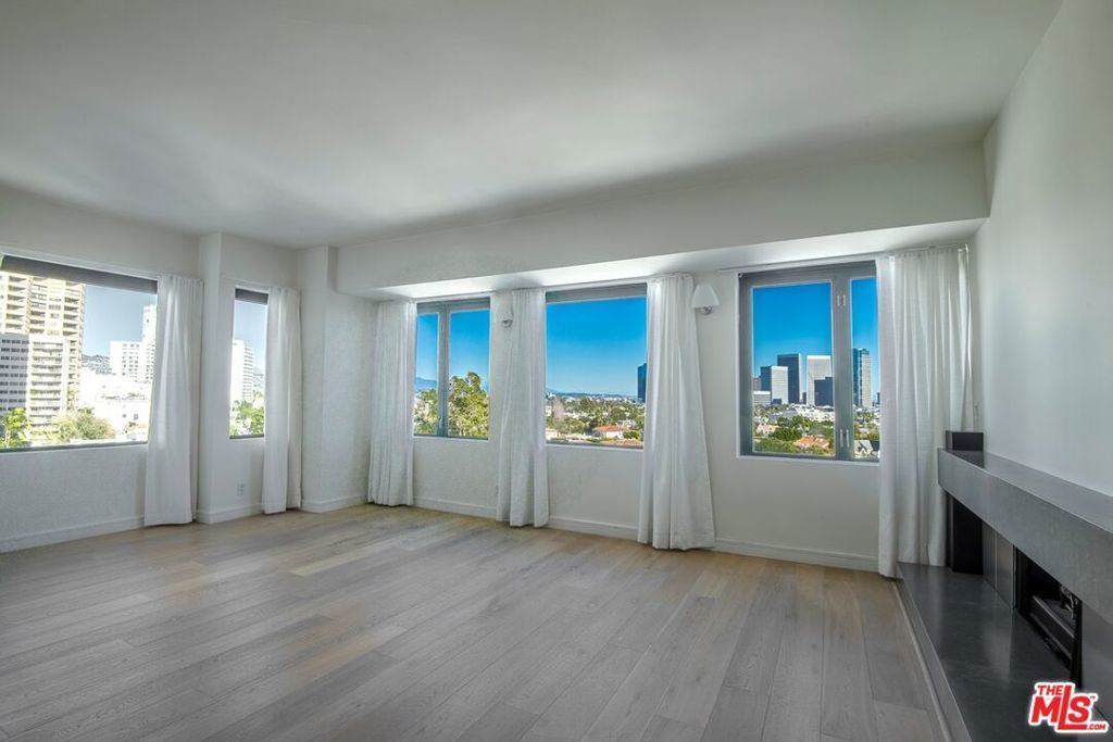10520 Wilshire Boulevard # 1004, Los Angeles