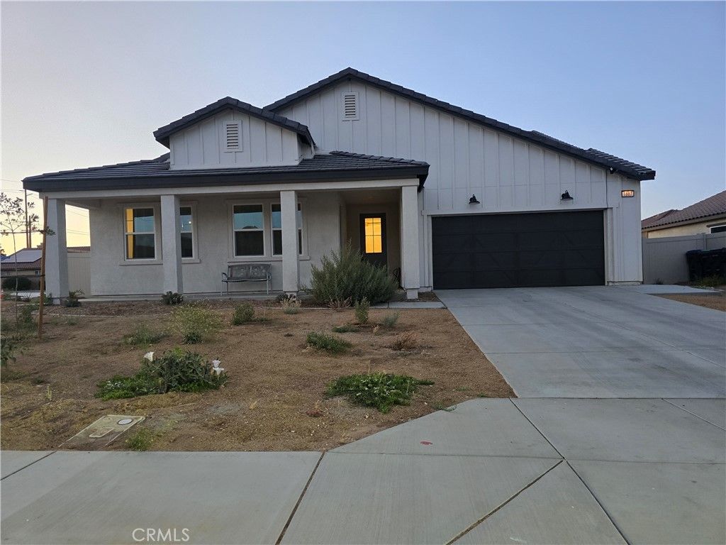 1887 Vincent Dr, Palmdale