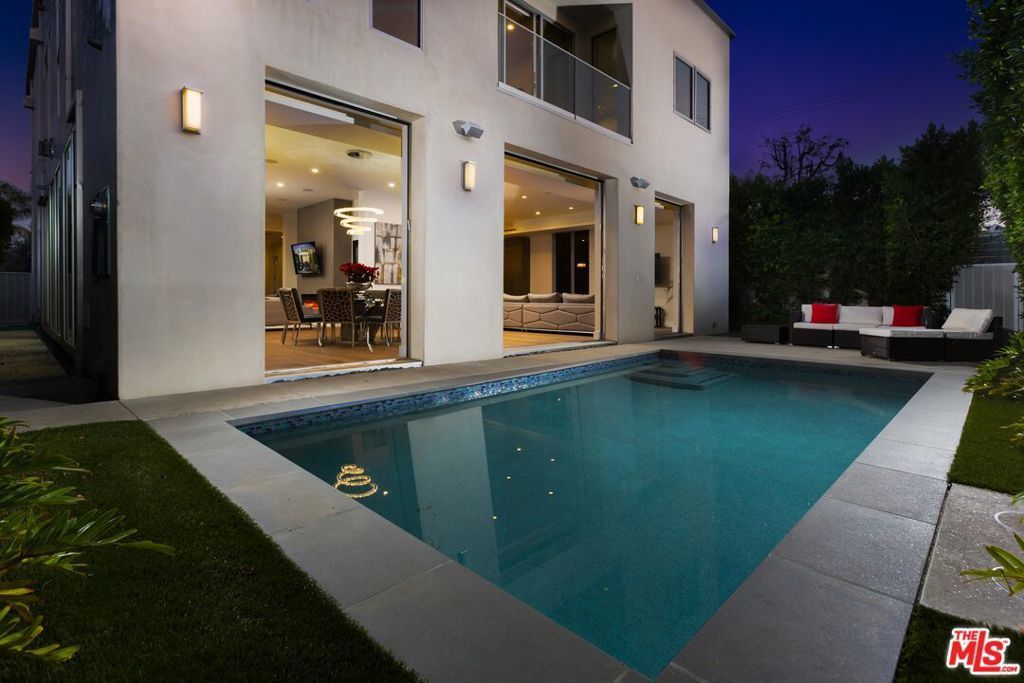 721 N Spaulding Avenue, Los Angeles