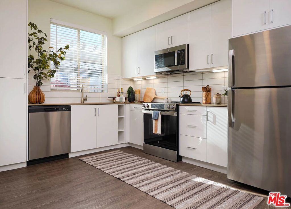 41545 Ivy Street # 25205, Murrieta