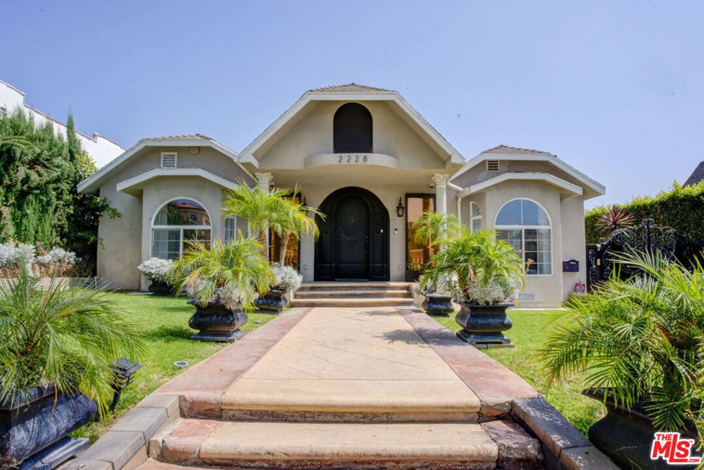 2228 Nella Vista Avenue, Los Angeles