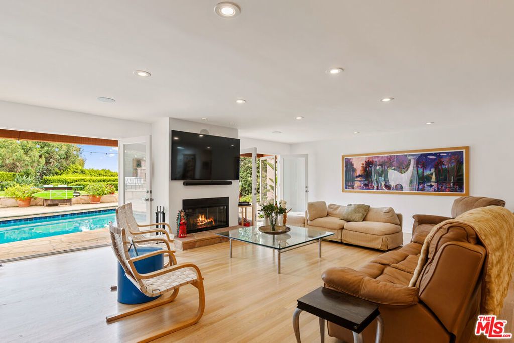 7122 Dume Drive, Malibu