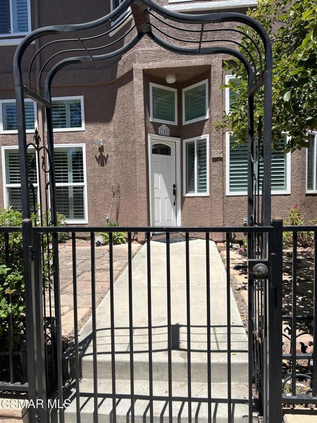 255 Skyline Drive, Thousand Oaks