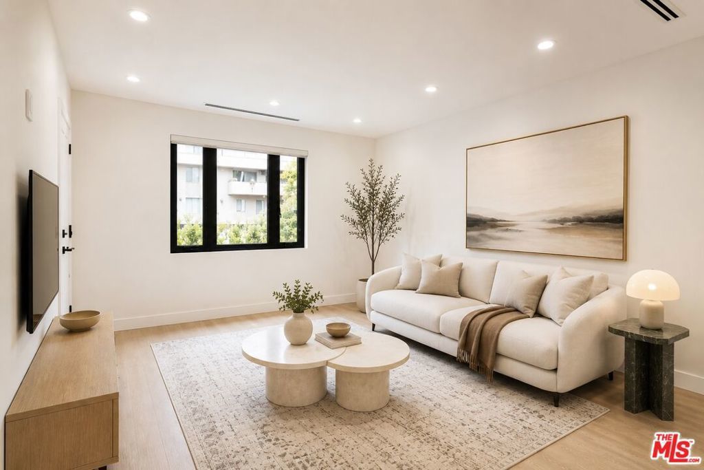 912 N Harper Avenue # 2, Los Angeles