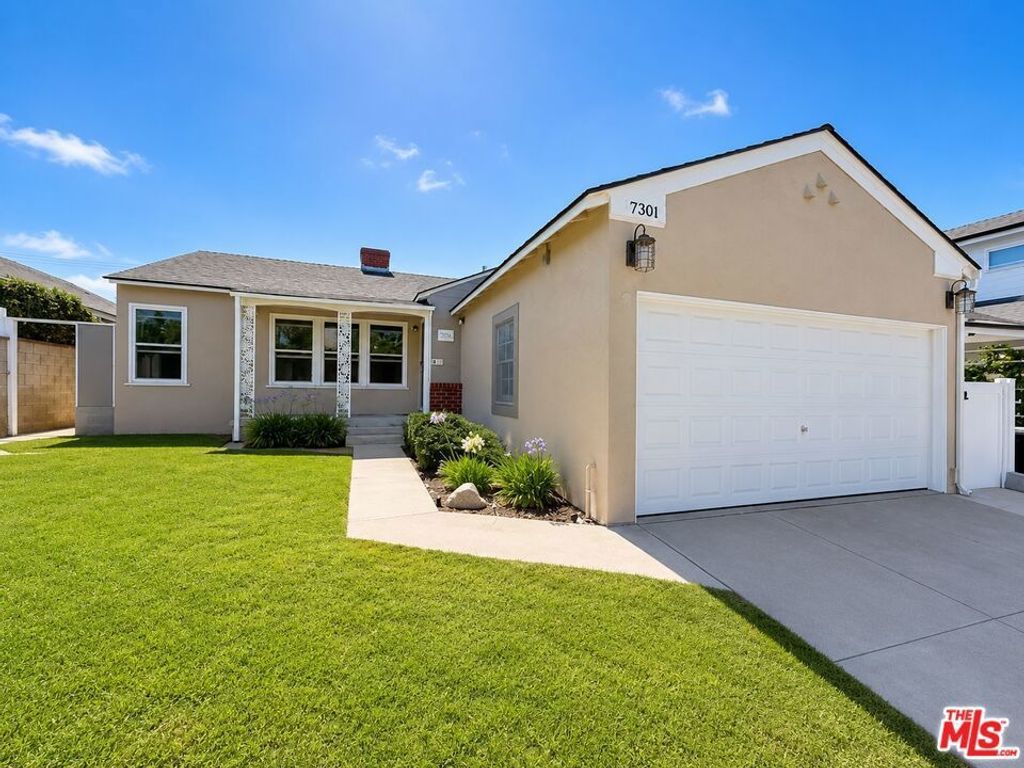 7301 Dunfield Avenue, Los Angeles