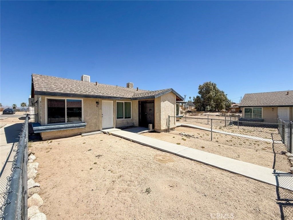 5839 Bagley, 29 Palms