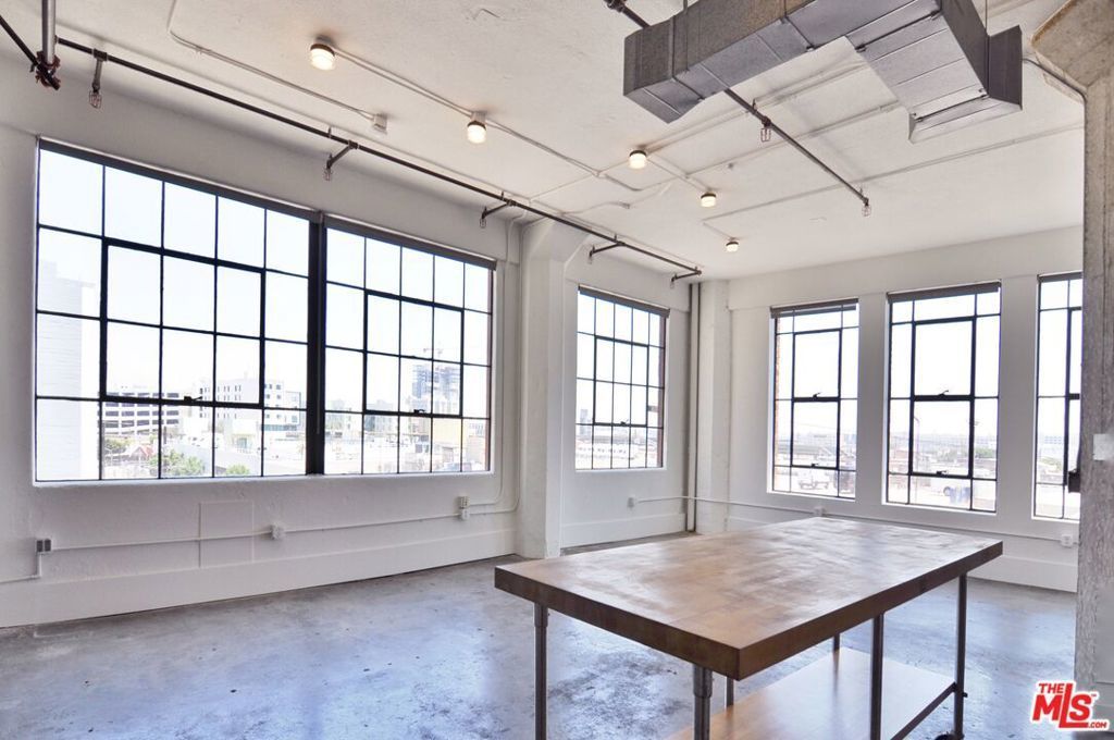 315 E 8th Street # 406, Los Angeles