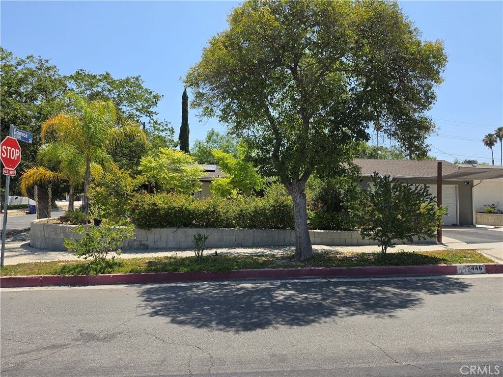 5446 Irondale, Woodland Hills