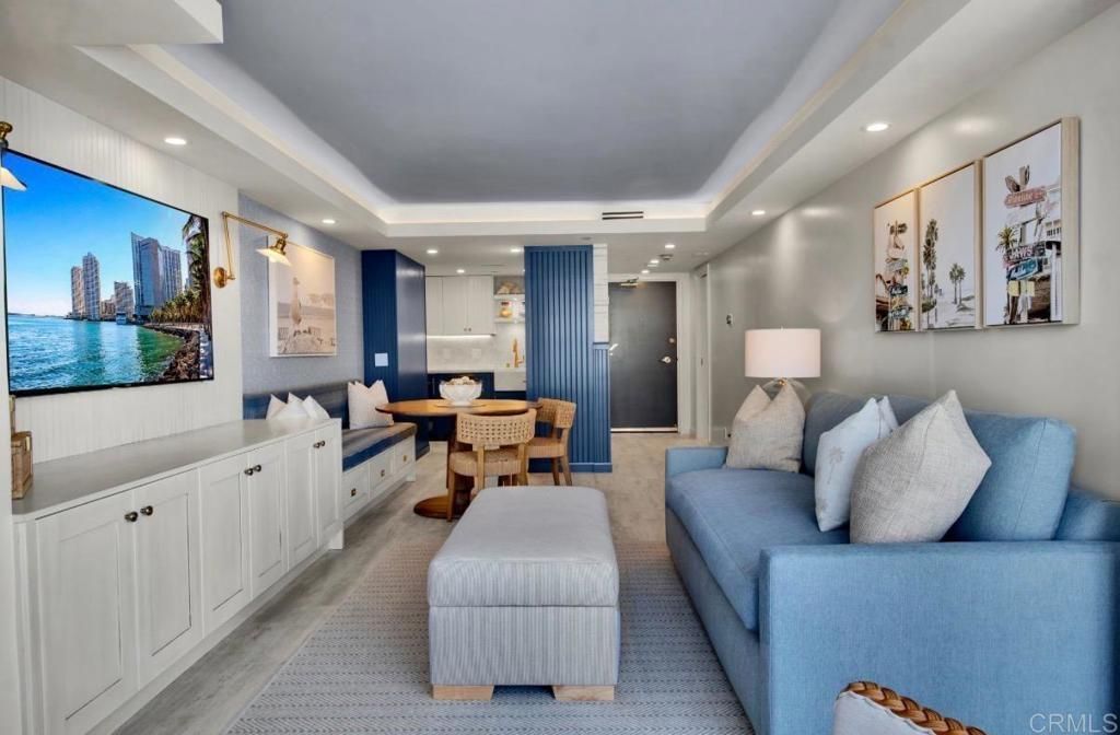 1810 Avenida Del Mundo # 1101, Coronado