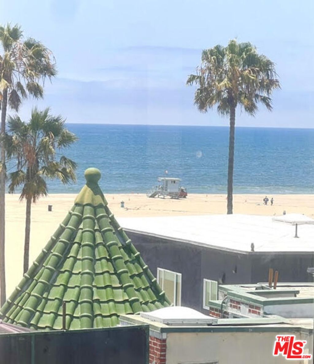 19 Sunset Avenue # 3, Venice
