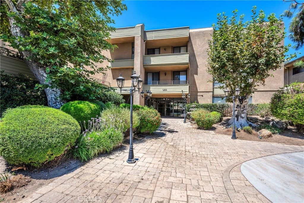 16866 Kingsbury, Granada Hills