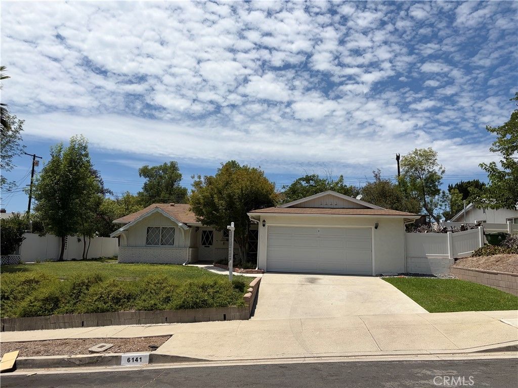 6141 Dalecrest Avenue, Woodland Hills