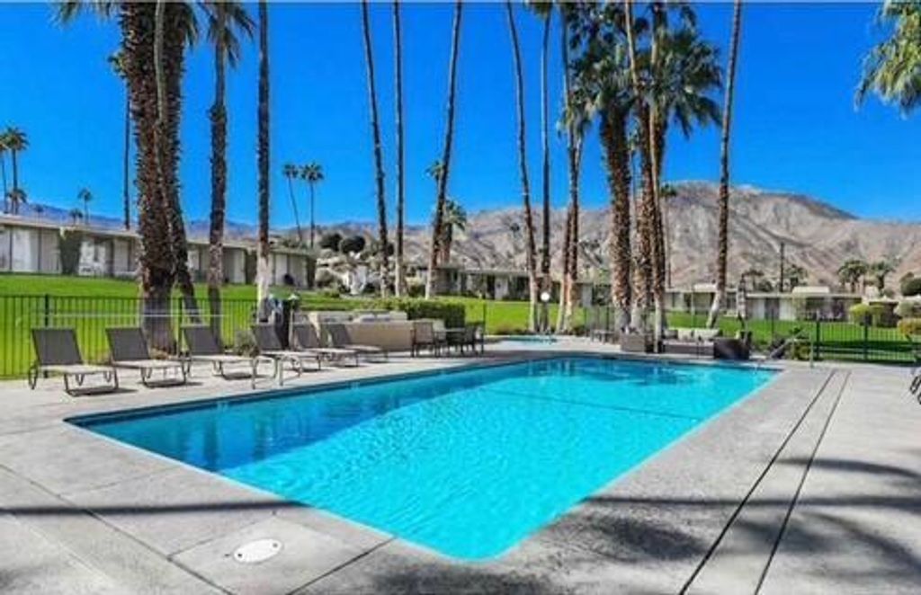 45943 Highway 74, Palm Desert