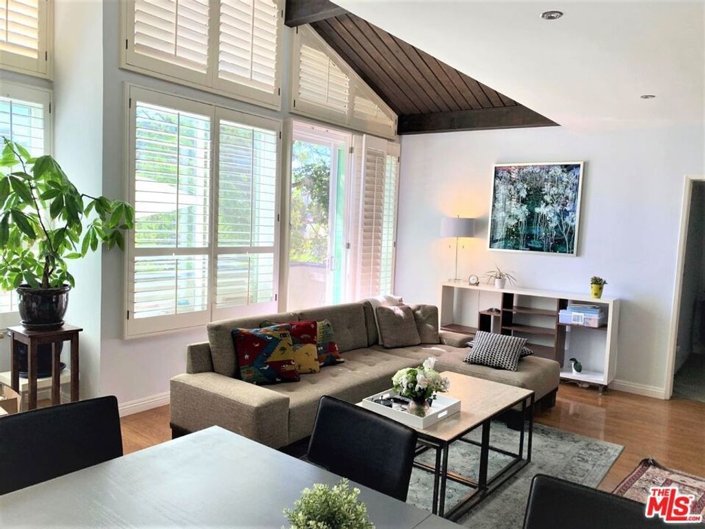 10800 Holman Avenue # Ph3, Los Angeles