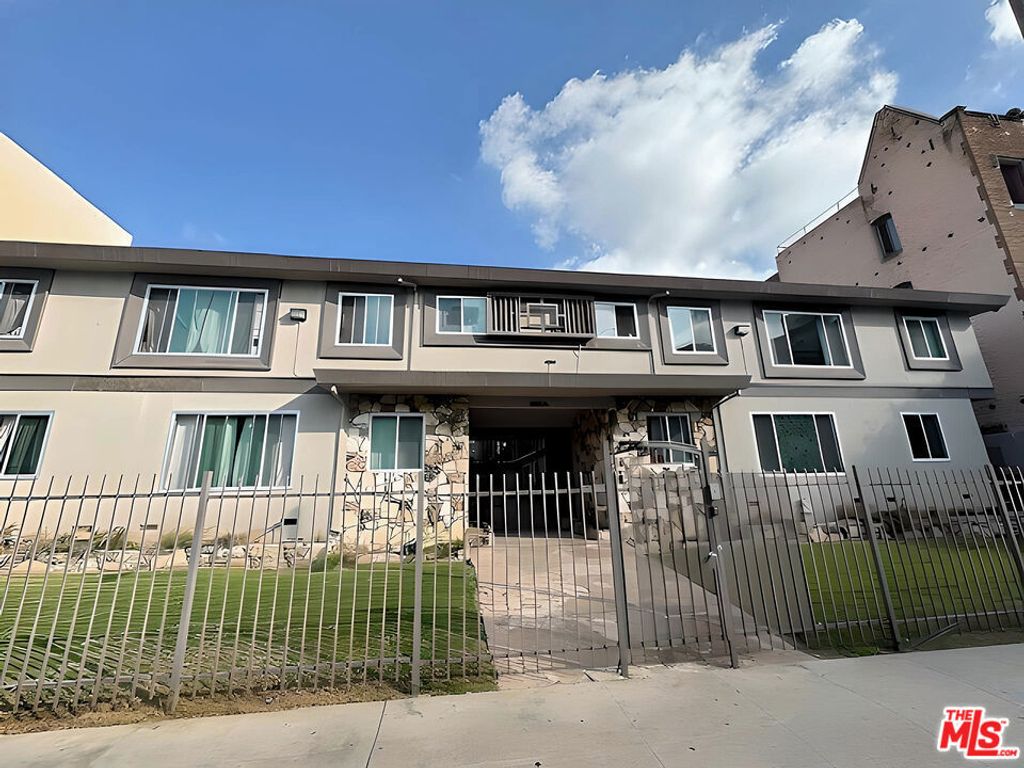228 S Mariposa Avenue # 17, Los Angeles