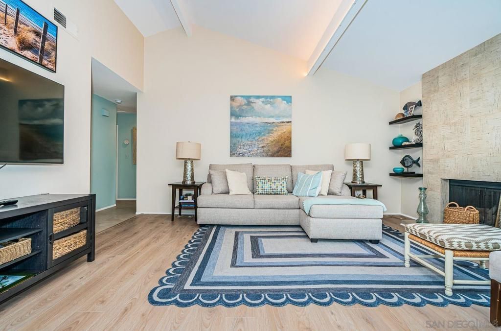 901 Caminito Madrigal # E, Carlsbad