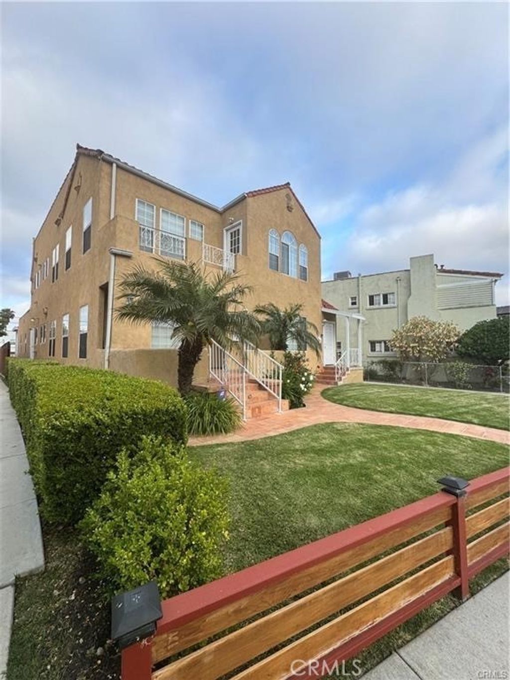 1046 S Citrus Avenue, Los Angeles