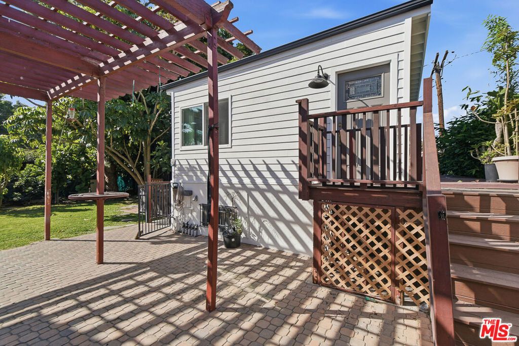 1301 Angelus Avenue # Adu, Los Angeles