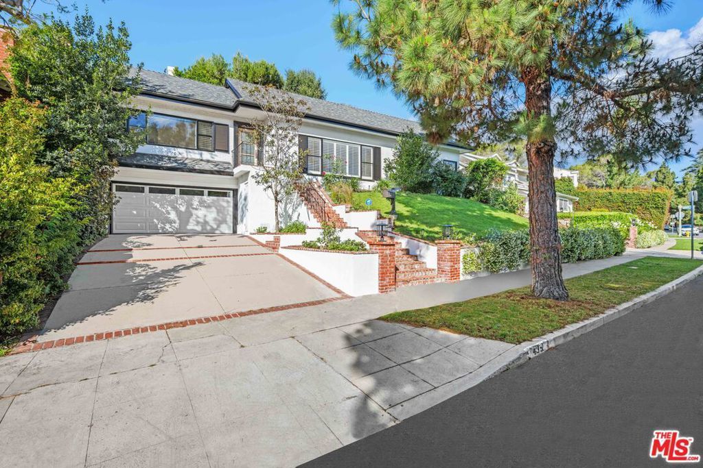 435 Dalehurst Avenue, Los Angeles
