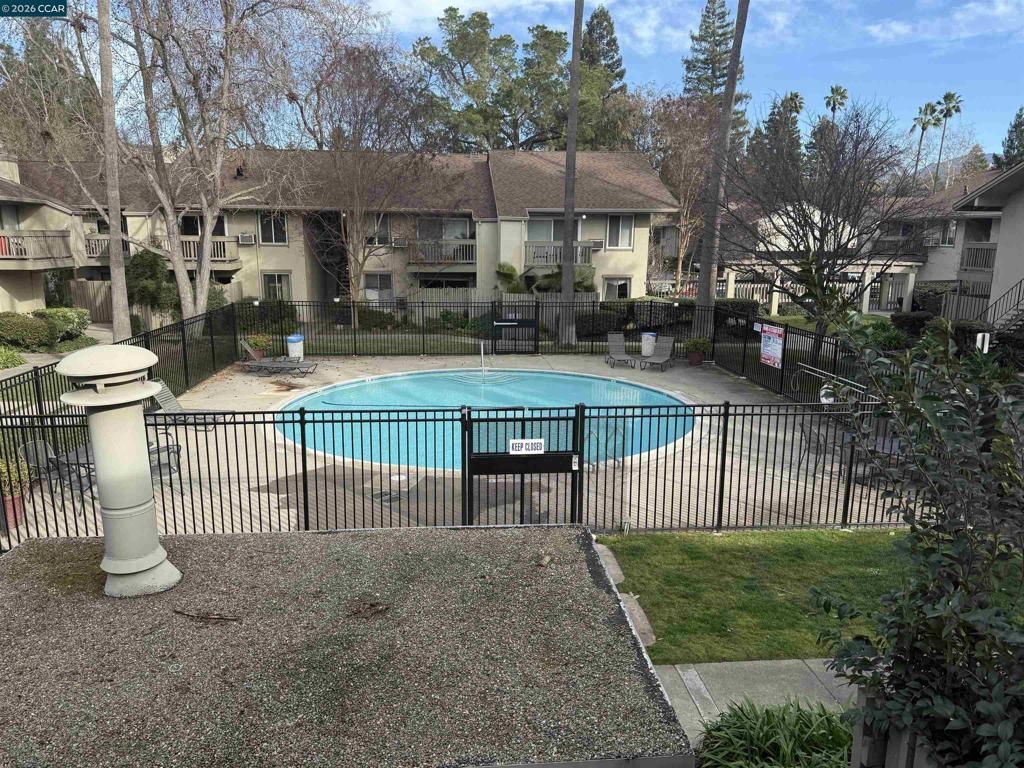 2564 Walnut Blvd, Walnut Creek