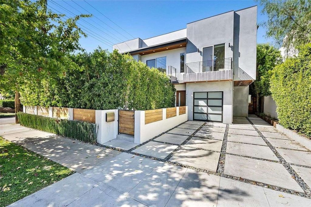801 N Kilkea Drive, Los Angeles
