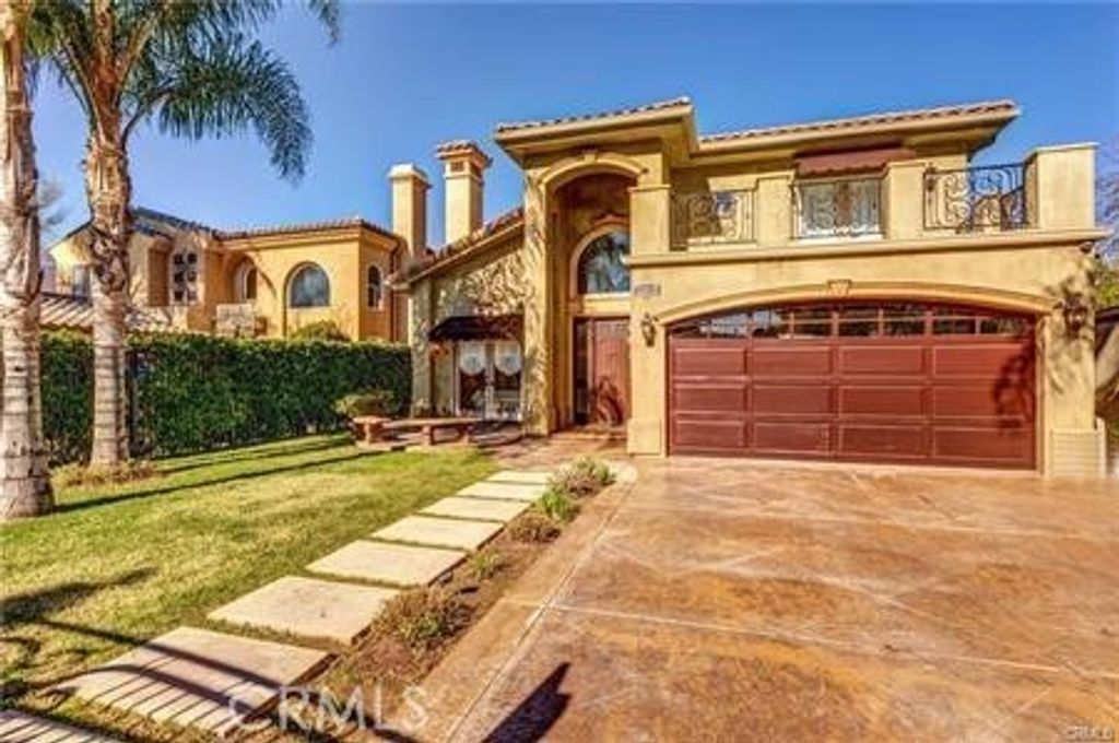 14739 Hesby, Sherman Oaks