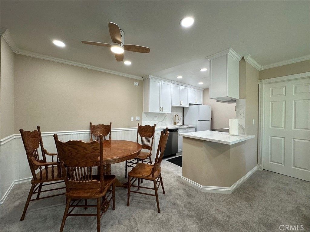 552 N Bellflower Boulevard # 220, Long Beach