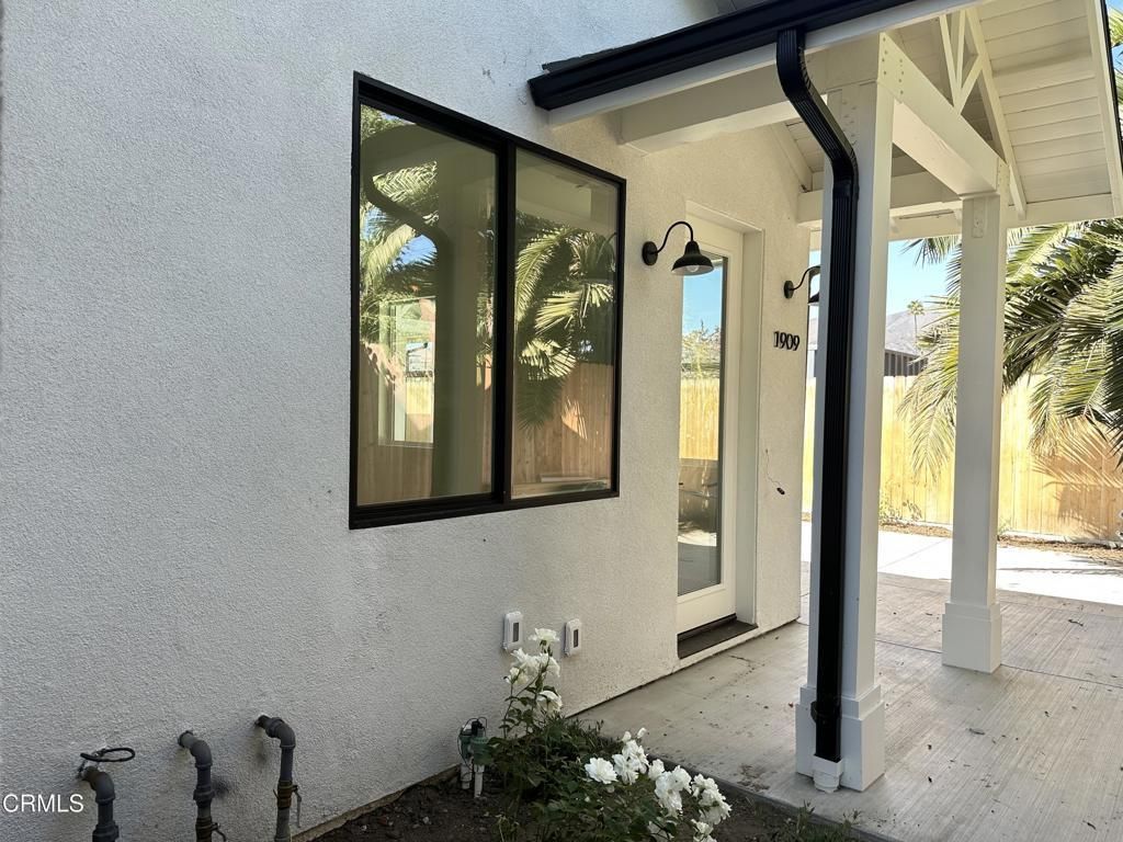 1909 Ocean Avenue, Ventura