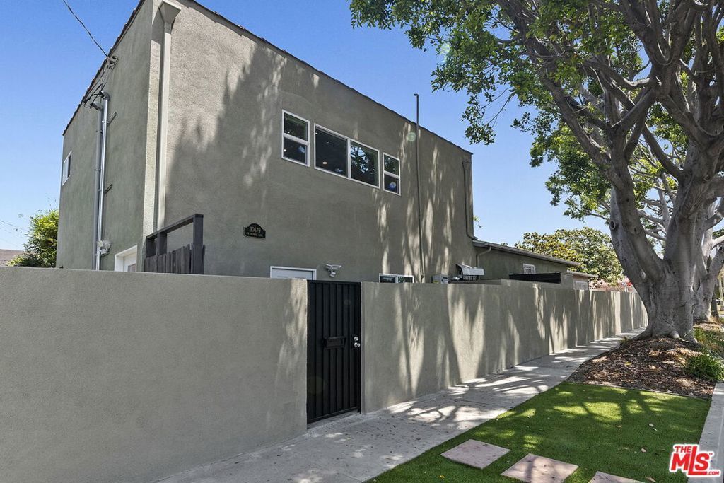 10679 Olympic Boulevard, Los Angeles