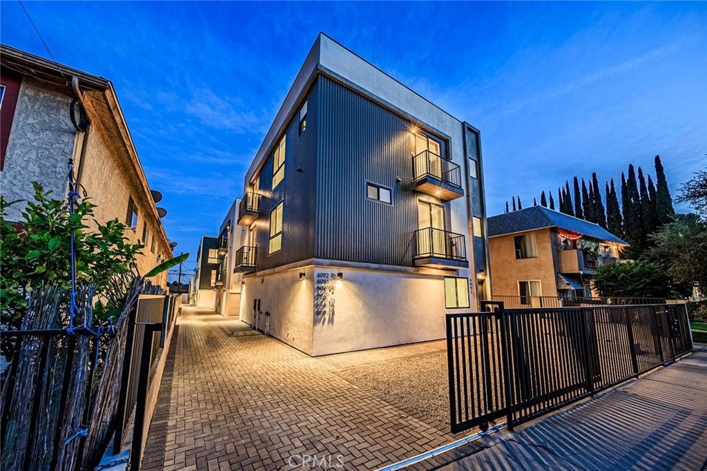6094 La Prada, Los Angeles