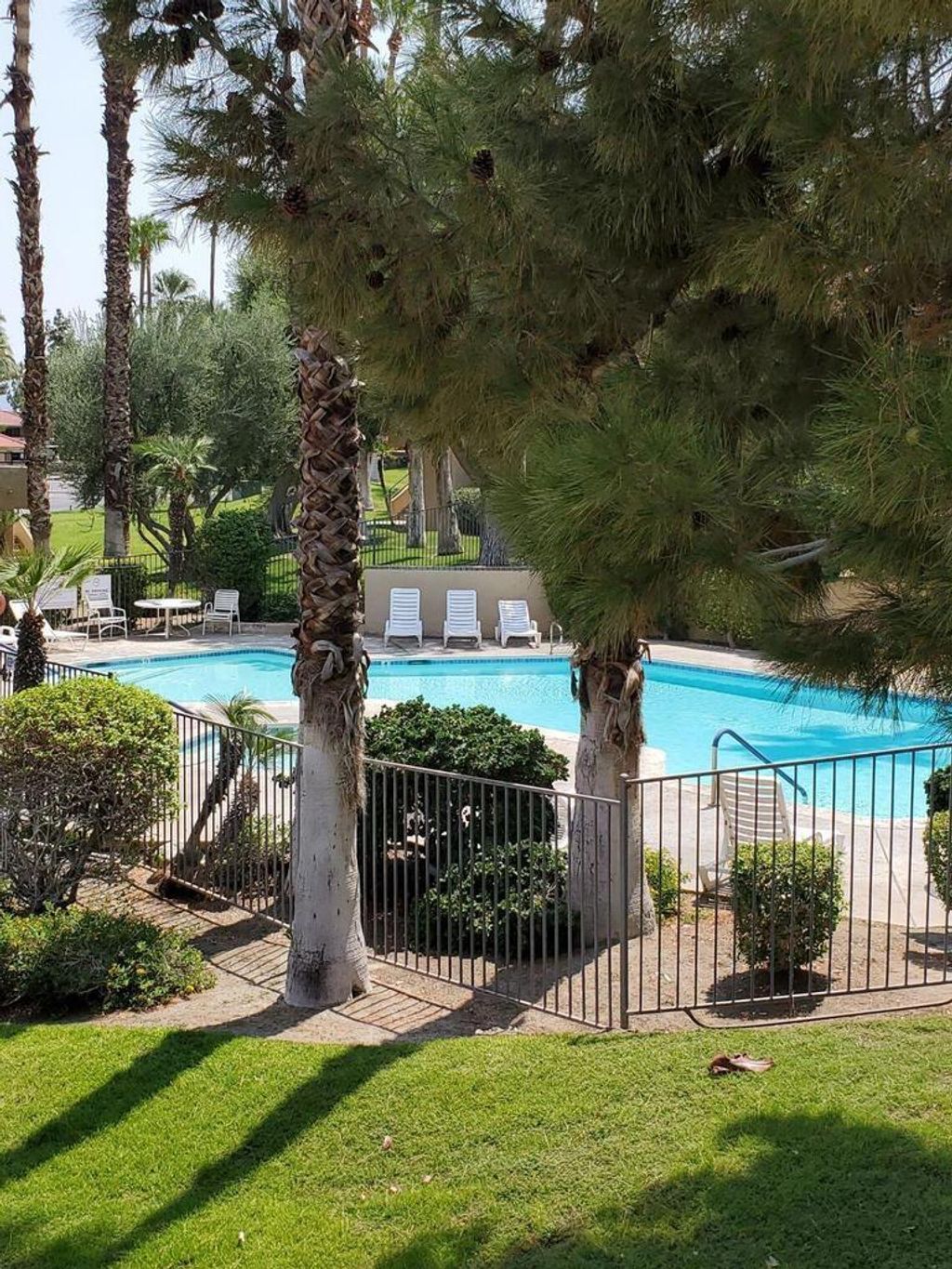 2821 N Los Felices Circle W # 204, Palm Springs