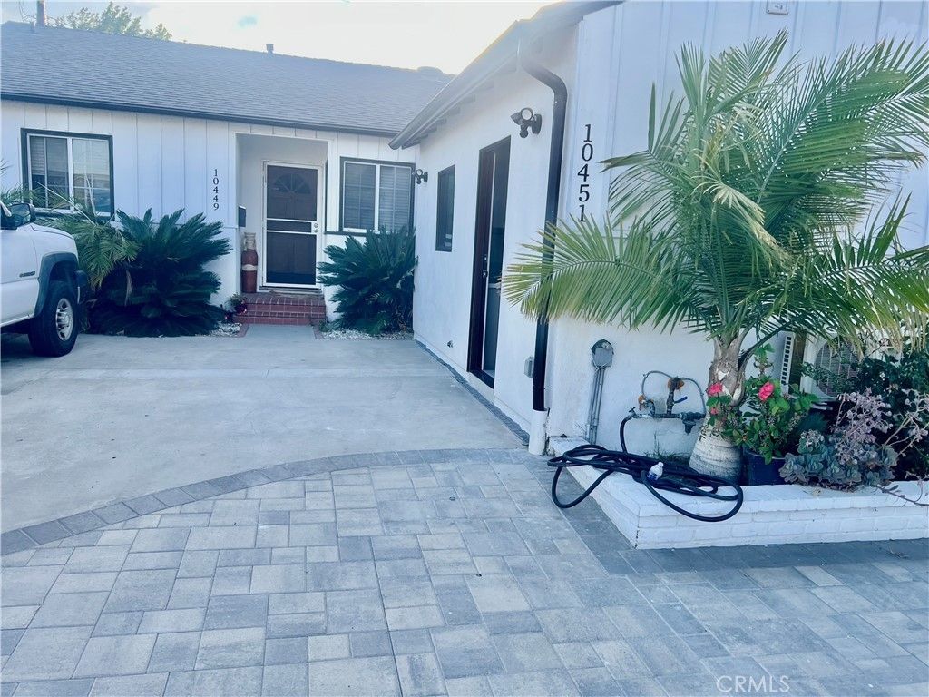 10451 Marklein Avenue, San Fernando