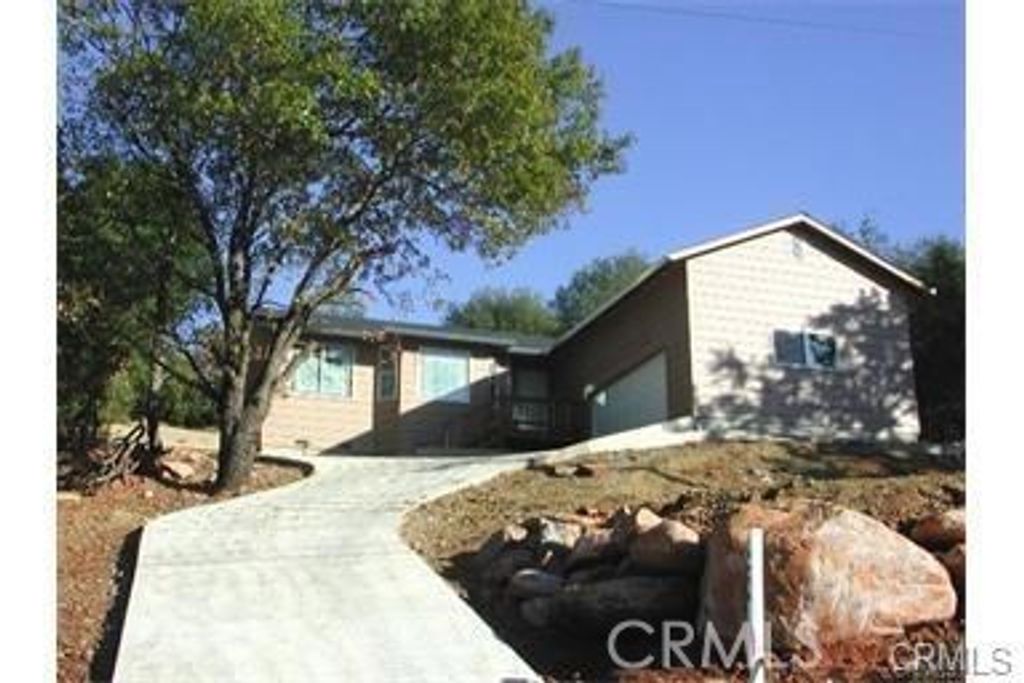 16456 Conestoga Road, Hidden Valley Lake
