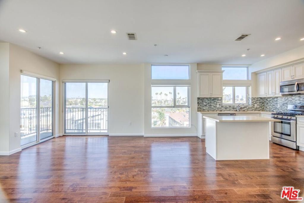 155 S Oxford Avenue # 506, Los Angeles
