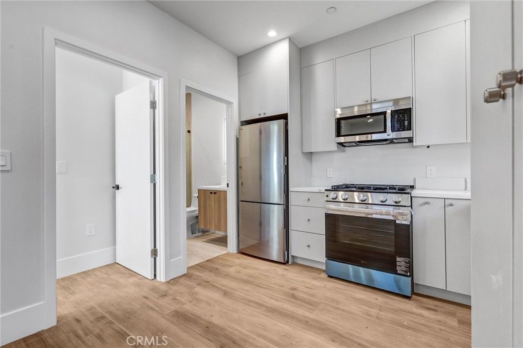 7508 1/2 Claire Avenue, Reseda