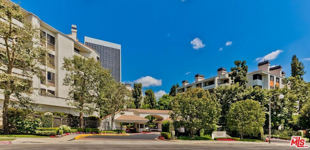 2142 Century Park Lane # 102, Los Angeles