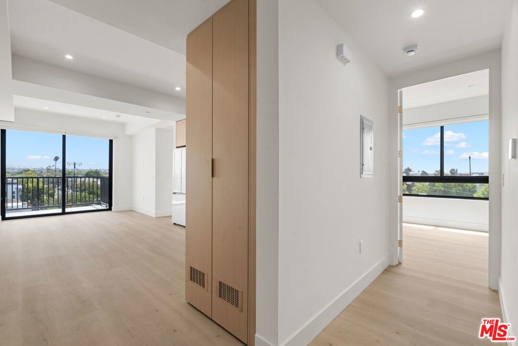 1808 Lincoln Boulevard # 413, Venice