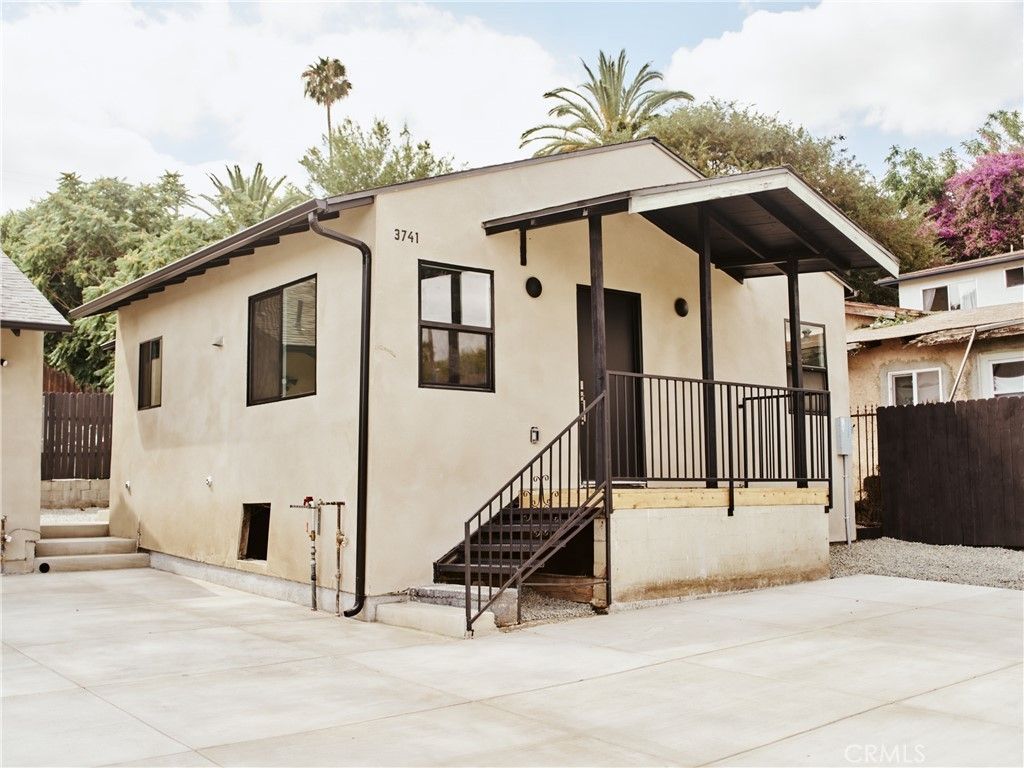 3741 Locke Avenue, Los Angeles