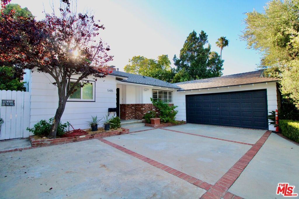 5415 Coldwater Canyon Avenue, Sherman Oaks