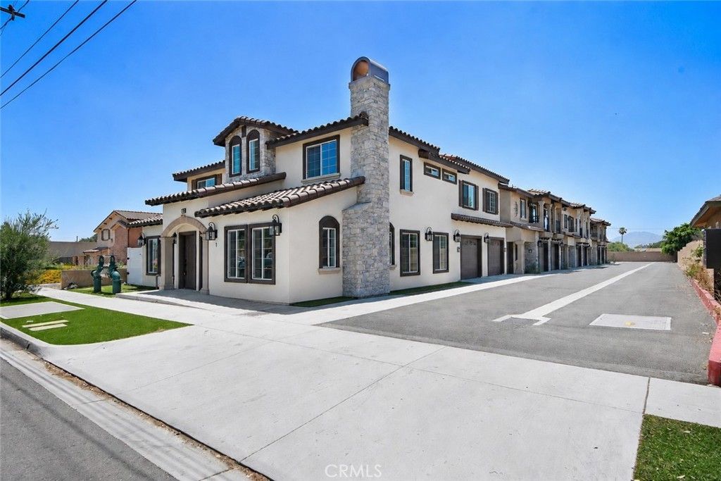 16385 Valencia Avenue # 2, Fontana