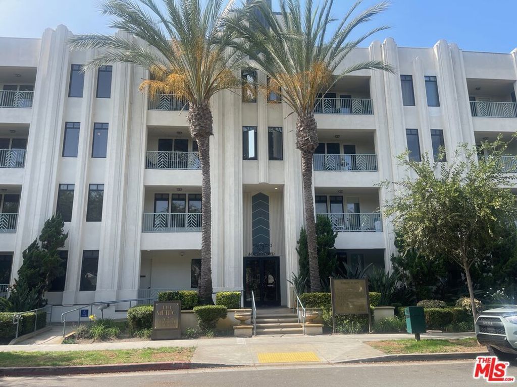 5625 Crescent Parkway # 106, Playa Vista