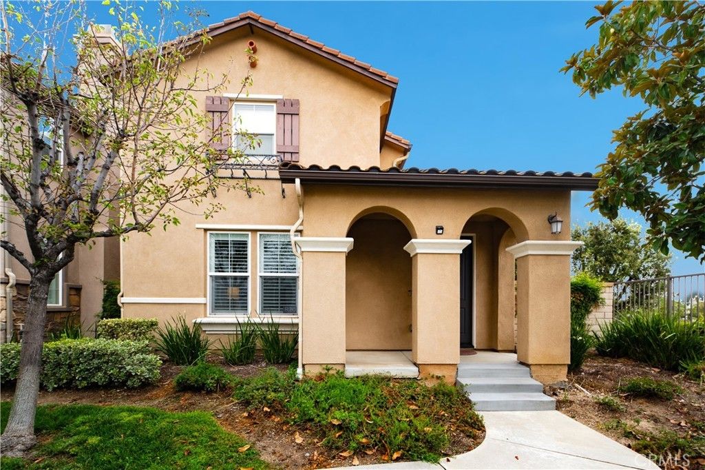 820 E Ruby Lace, Azusa