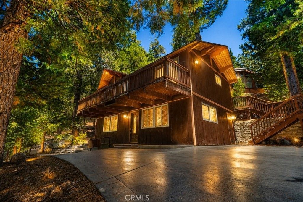 392 Pioneer, Lake Arrowhead