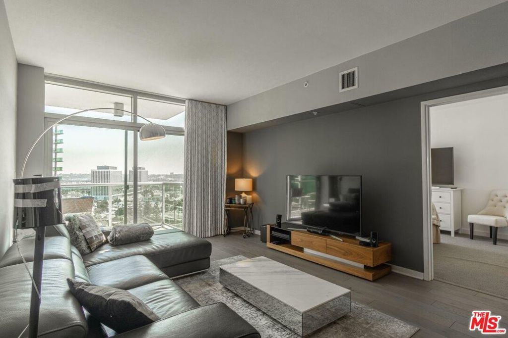 13700 Marina Pointe Drive # 1431, Marina Del Rey