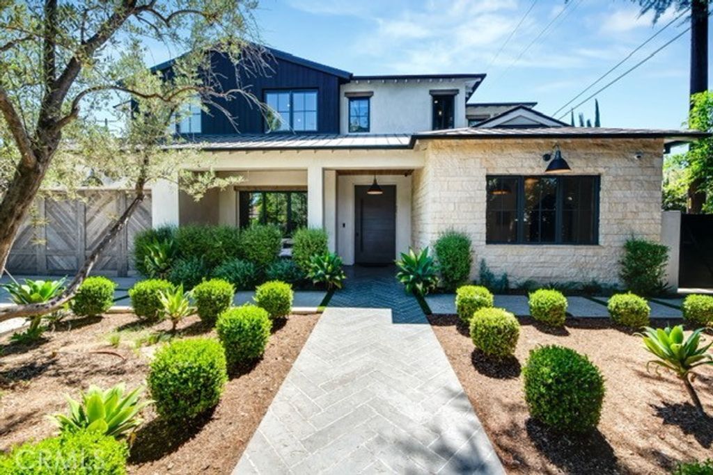 5150 Beeman Avenue, Valley Village