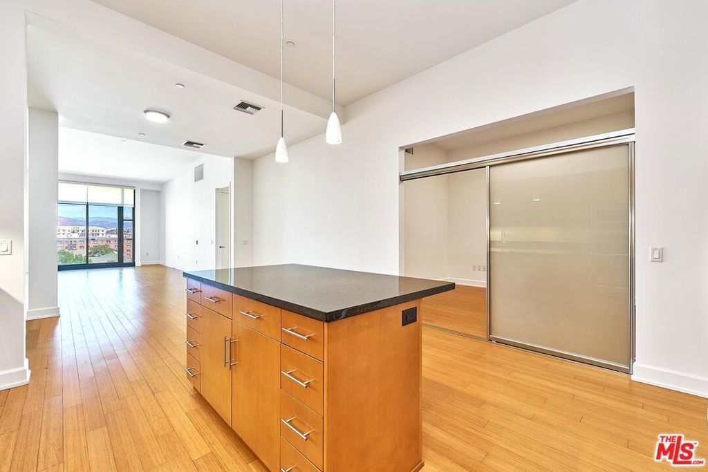 3223 W 6th Street # 405, Los Angeles