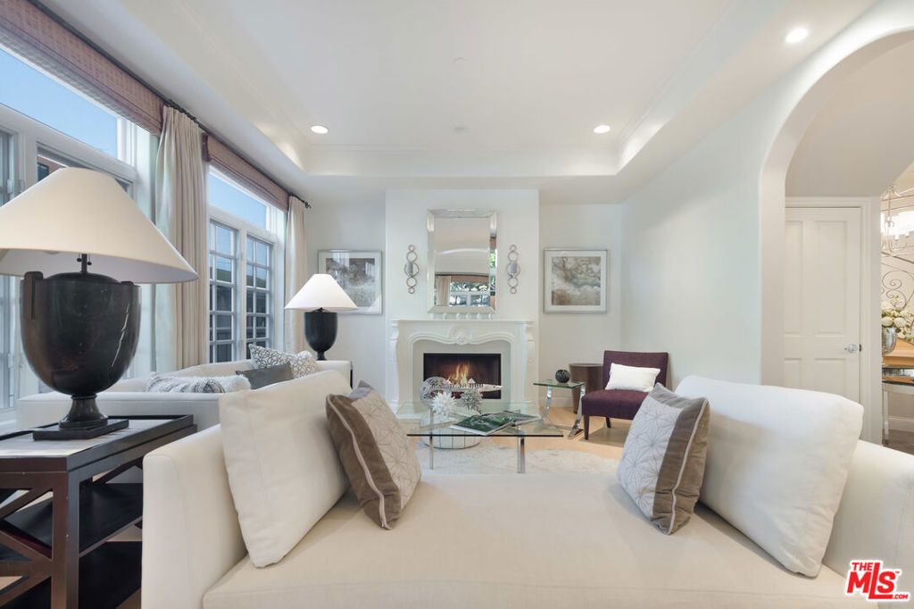 202 N Crescent Drive # 1, Beverly Hills