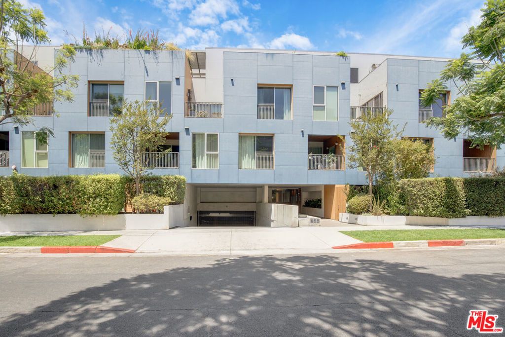 855 N Croft Avenue # 206, West Hollywood