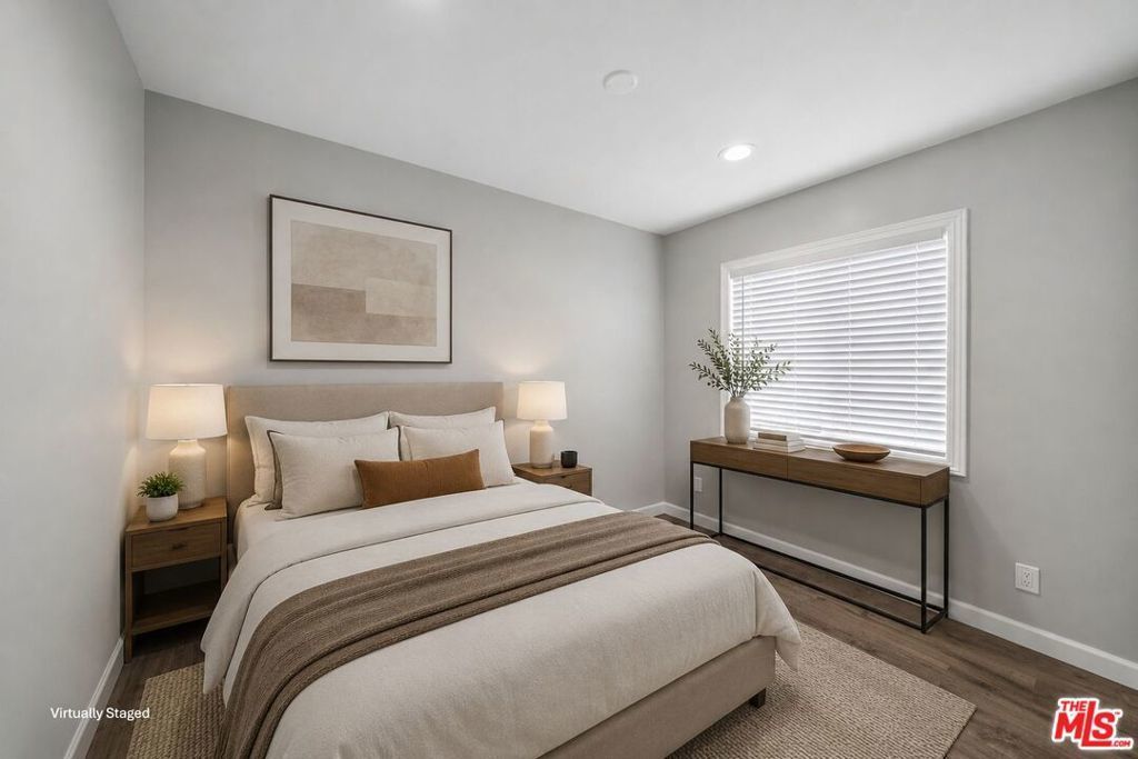 1545 W 23rd Street, Los Angeles