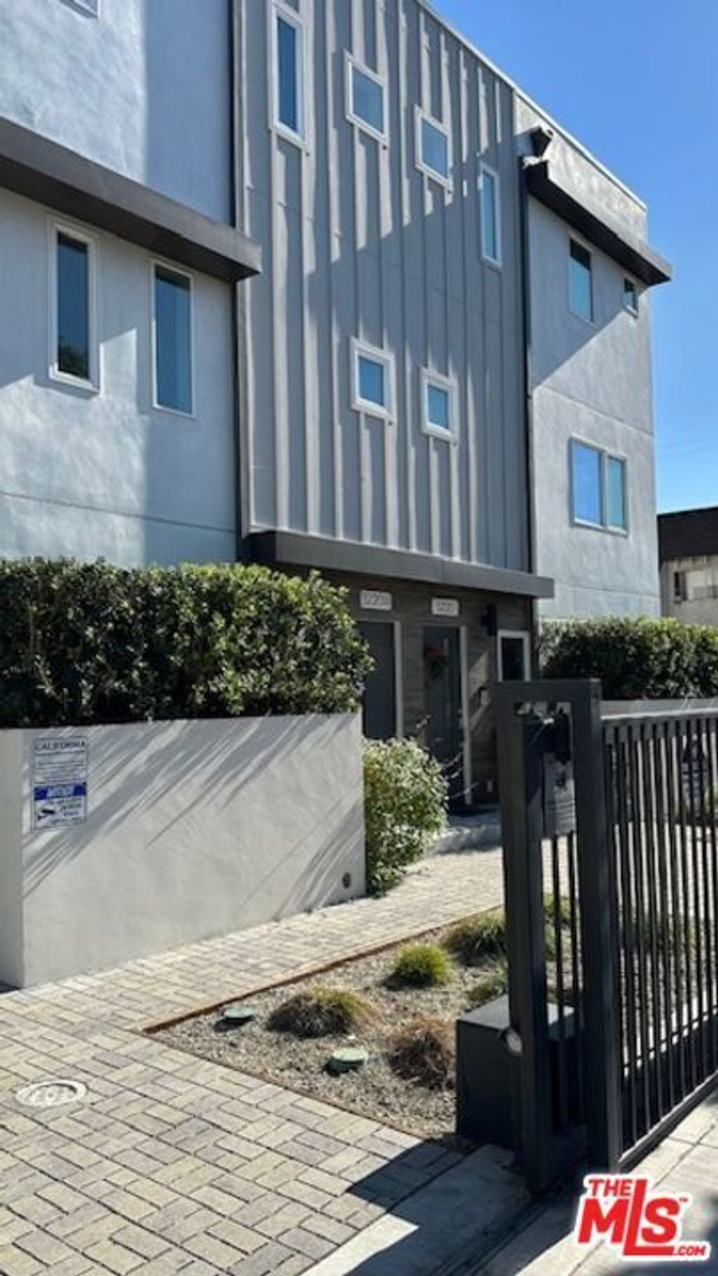5226 Satsuma Avenue, North Hollywood